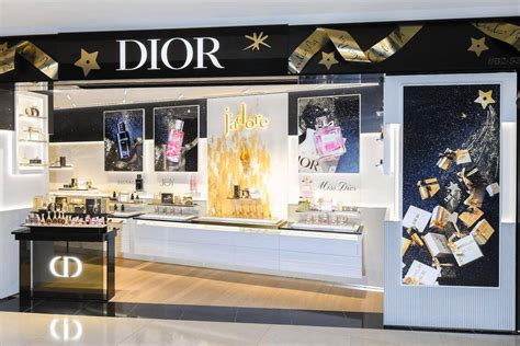 boutique venezia dior|Dior Opens First Fragrance & Beauty Boutique in the .